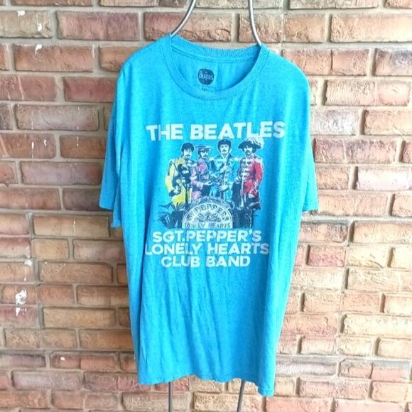 The Beatles lonely hearts club 2017 edition. - Picture 1 of 5